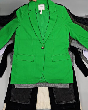 Фотография  356 - Bestseller Winter mix 104#15 кг, ЛОТ № СТ-9526 оптом в Йошкар-Оле и республике Марий Эл