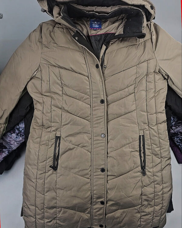 Фотография  677 - Куртки#25 кг, ЛОТ № СХ-0169 оптом в Йошкар-Оле и республике Марий Эл