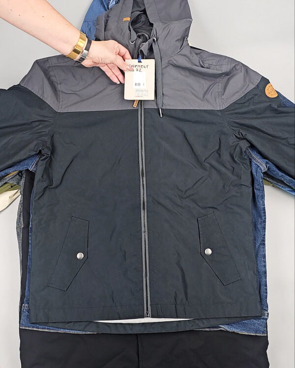 Фотография  533 - Ветровки BLEND HE + 075#10 кг, ЛОТ СТ-9569 оптом в Йошкар-Оле и республике Марий Эл