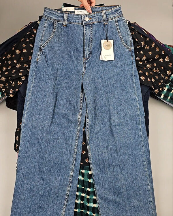 Фотография  158 - B.YOUNG Winter mix 104#15 кг, ЛОТ СТ-9596 оптом в Йошкар-Оле и республике Марий Эл