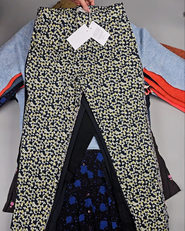 Фотография  174 - ICHI Winter mix 104#15 кг, ЛОТ СТ-9594 оптом в Йошкар-Оле и республике Марий Эл