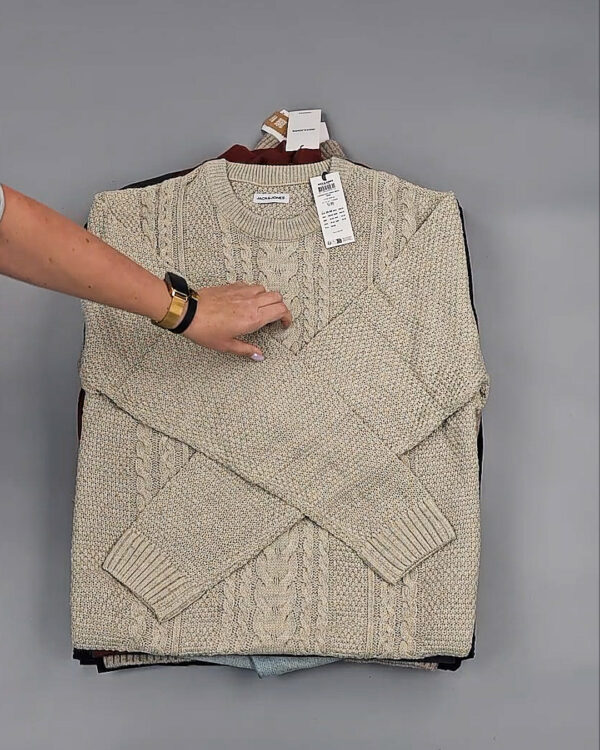 Фотография  714 - JACK JONES Men Winter mix 075#20 кг, ЛОТ № СТ-9442 оптом в Йошкар-Оле и республике Марий Эл