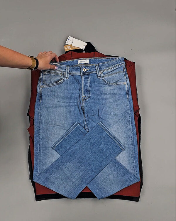 Фотография  744 - JACK JONES Men Winter mix 075#20 кг, ЛОТ № СТ-9444 оптом в Йошкар-Оле и республике Марий Эл