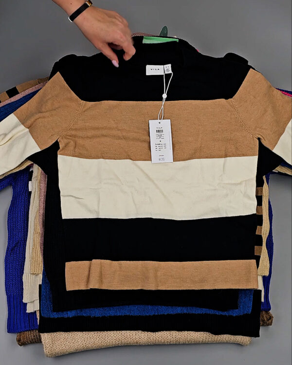 Фотография  302 - Джемпера Bestseller 104#7 кг, ЛОТ СТ-9884 оптом в Йошкар-Оле и республике Марий Эл