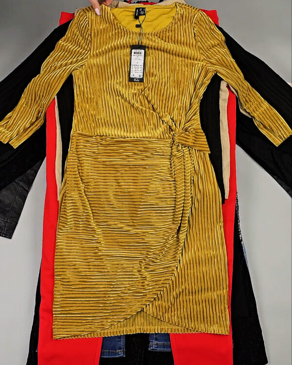 Фотография  425 - DK+Bestseller 085#16 кг, ЛОТ СТ-9952 оптом в Йошкар-Оле и республике Марий Эл