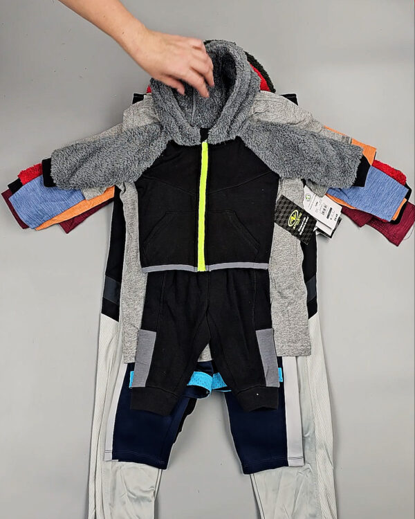 Фотография  804 - Спортивные костюмы дети CAN#6 кг, ЛОТ СТ-9739 оптом в Йошкар-Оле и республике Марий Эл