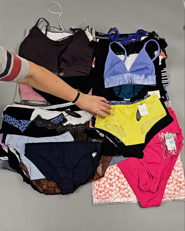 Фотография  410 - Нижнее белье (LINGERIE)#10 кг, ЛОТ СТ-9890 оптом в Йошкар-Оле и республике Марий Эл