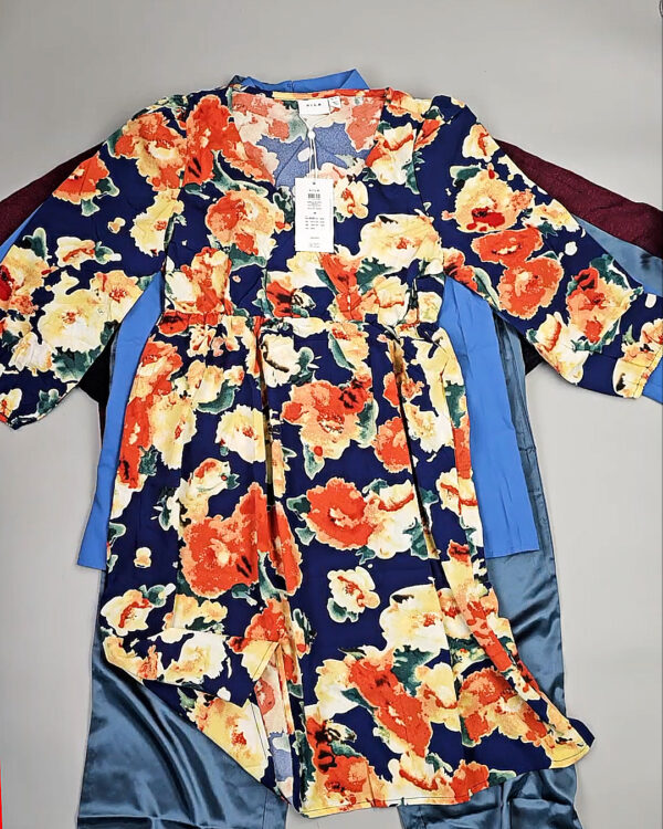 Фотография  260 - VILA Winter MIX 064#15 кг, ЛОТ СТ-9815 оптом в Йошкар-Оле и республике Марий Эл